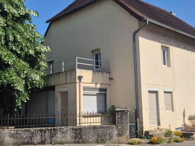 Maison 8 pièces 226 m²
