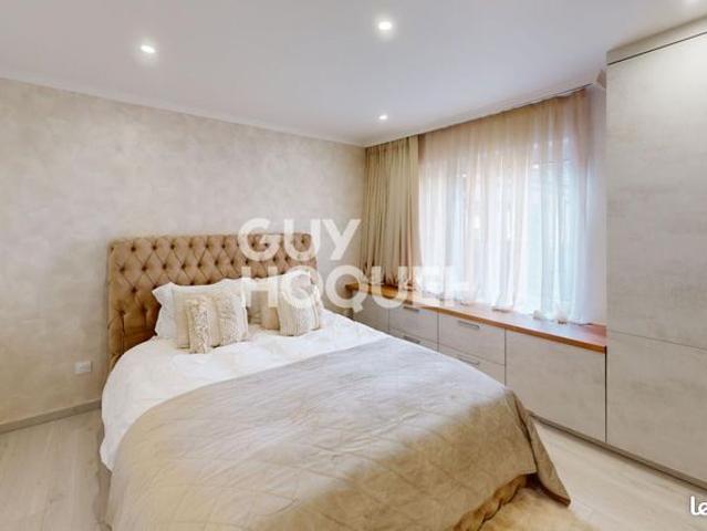 Maison 8 pièces 226 m²