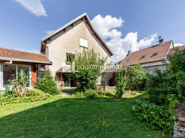 Maison 8 pièces 226 m²