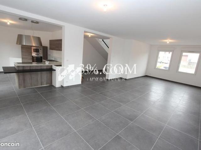 Maison 8 pièces 226 m²