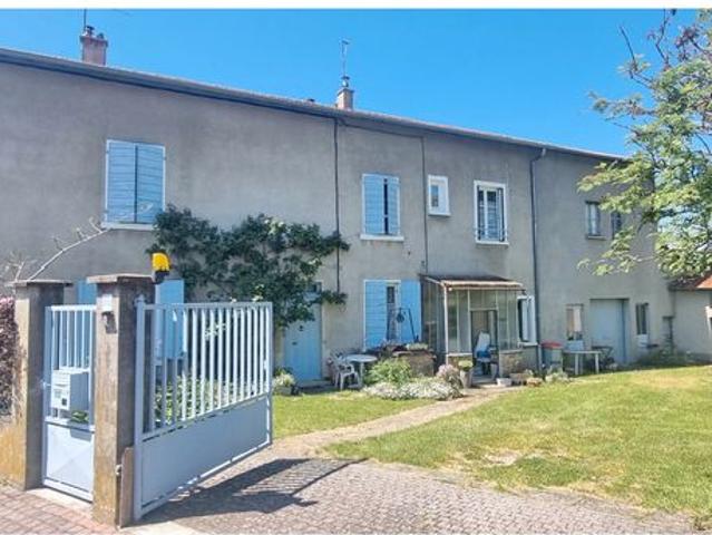 Maison 8 pièces 226 m²