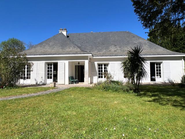 Maison 8 pièces 226 m²