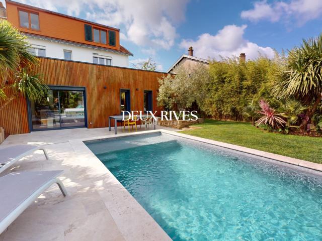 Maison 8 pièces 226 m²