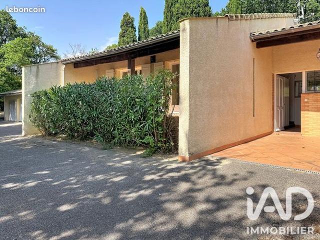 Maison 8 pièces 226 m²