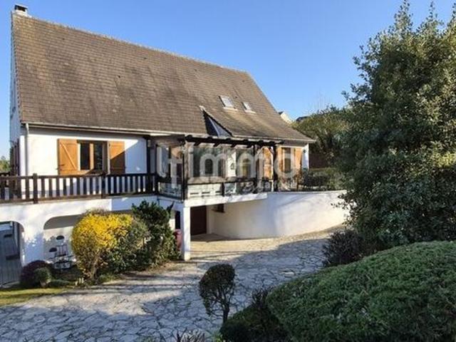 Maison 8 pièces 226 m²
