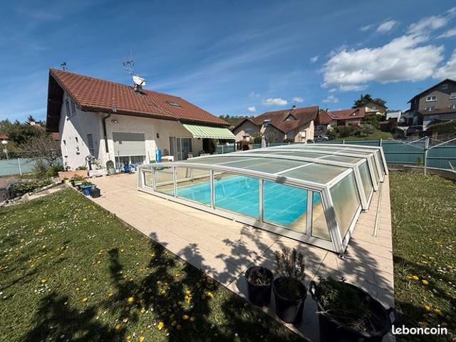Maison 8 pièces 226 m²