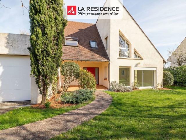 Maison 8 pièces 226 m²