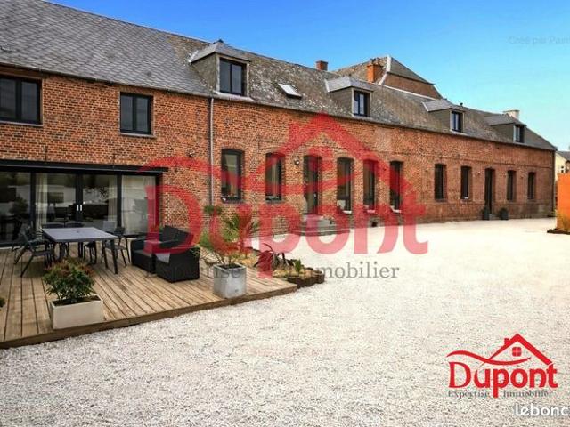 Maison 8 pièces 226 m²