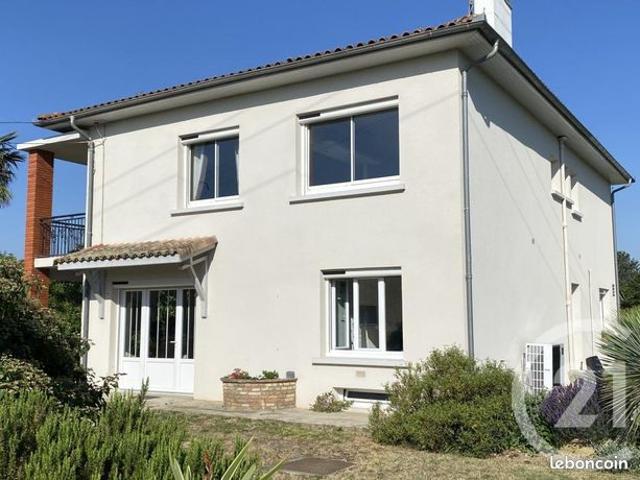 Maison 8 pièces 226 m²