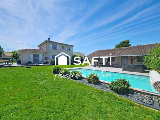 Maison 8 pièces 227 m²