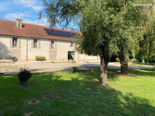 Maison 8 pièces 227 m²