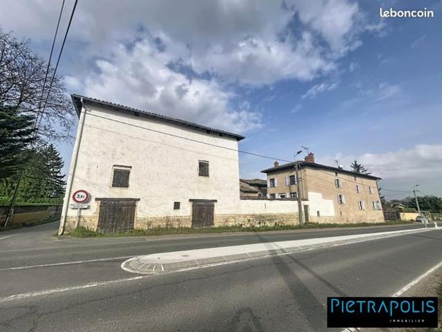 Maison 8 pièces 227 m²