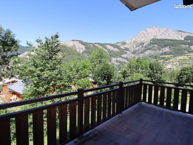 Maison 8 pièces 227 m²