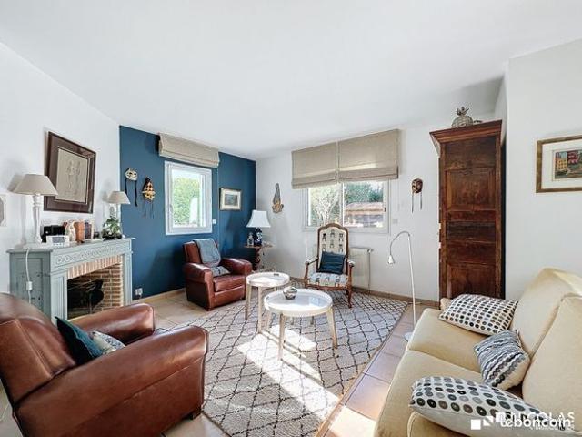 Maison 8 pièces 228 m²