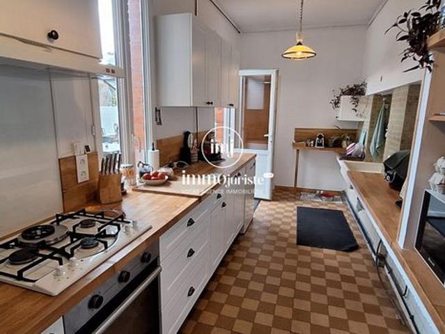 Maison 8 pièces 228 m²