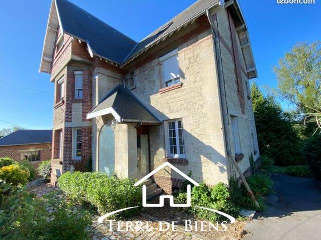 Maison 8 pièces 228 m²