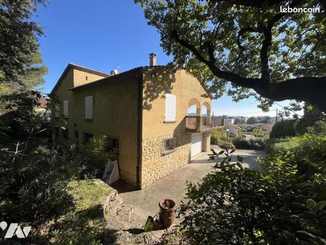 Maison 8 pièces 228 m²