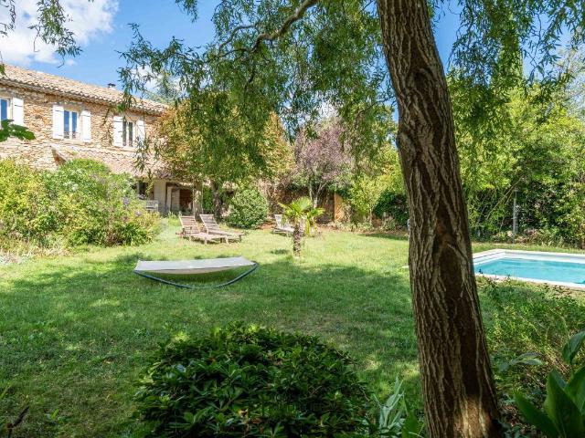 Maison 8 pièces 228 m²