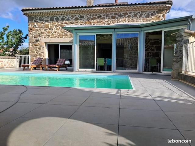 Maison 8 pièces 228 m²
