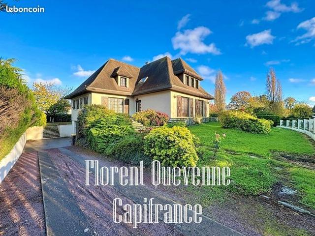 Maison 8 pièces 228 m²