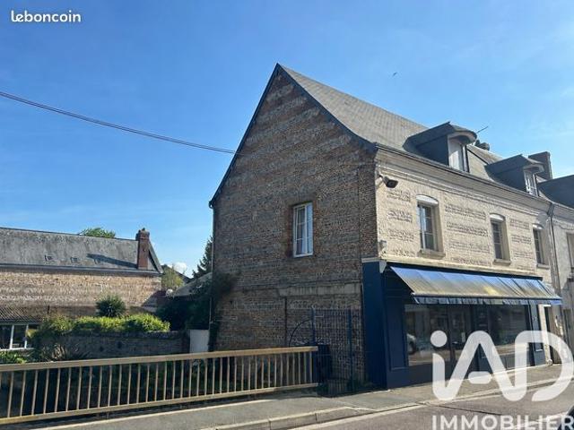 Maison 8 pièces 228 m²