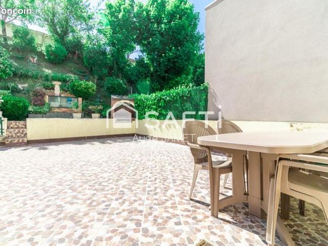 Maison 8 pièces 228 m²