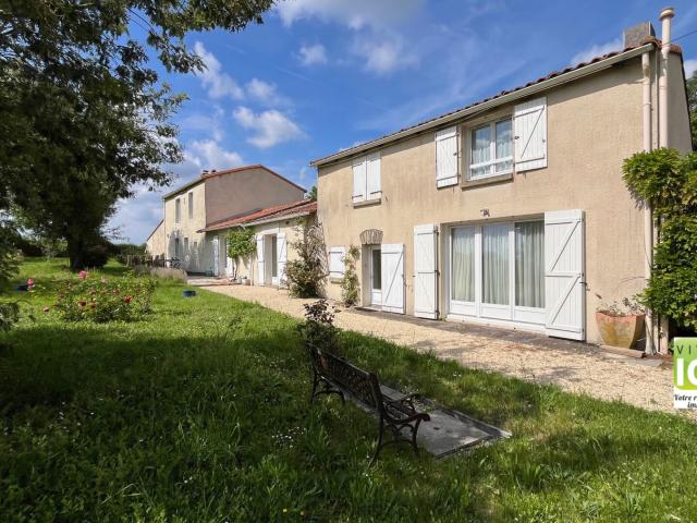 Maison 8 pièces 228 m²