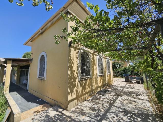 Maison 8 pièces 228 m²