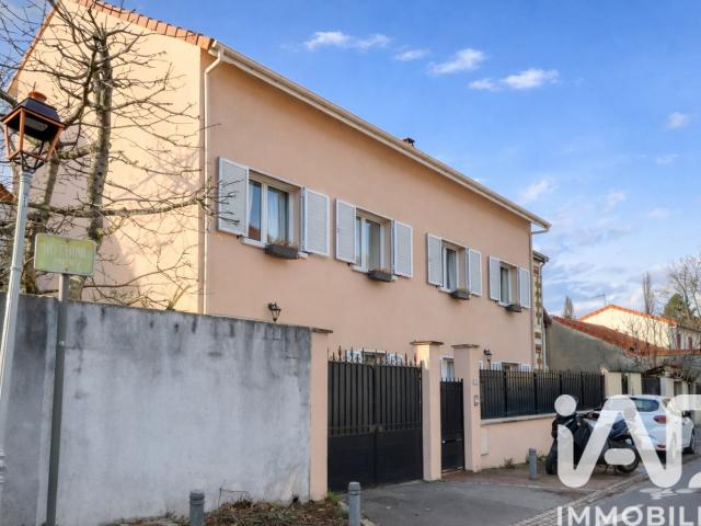 Maison 8 pièces 228 m²