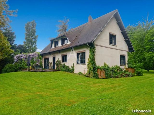 Maison 8 pièces 228 m²