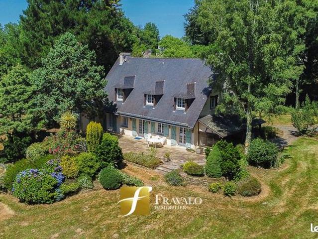 Maison 8 pièces 228 m²