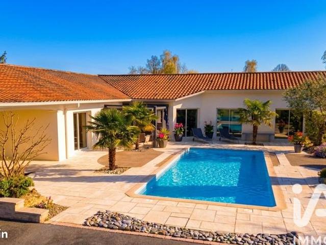 Maison 8 pièces 228 m²