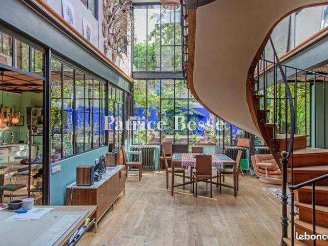 Maison 8 pièces 228 m²