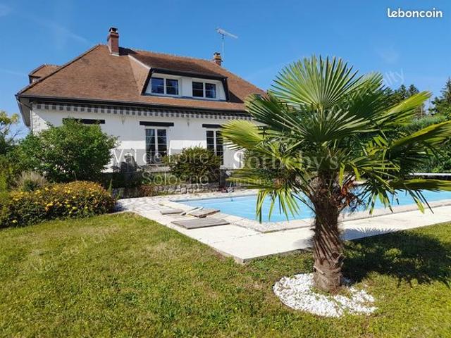 Maison 8 pièces 228 m²
