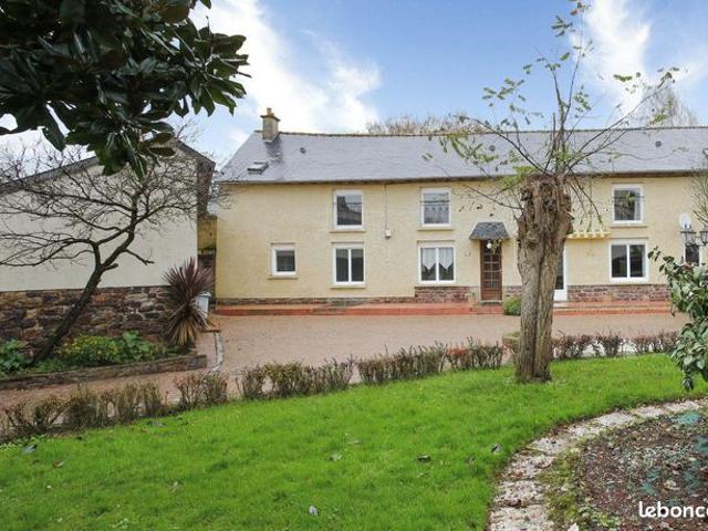 Maison 8 pièces 228 m²