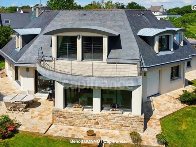 Maison 8 pièces 229 m²