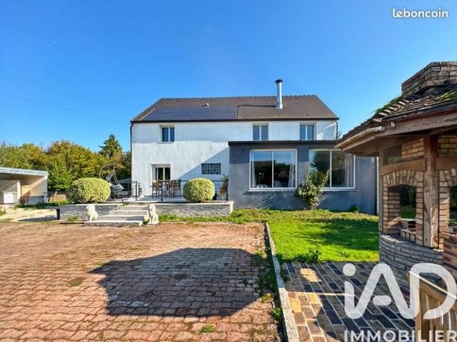 Maison 8 pièces 229 m²