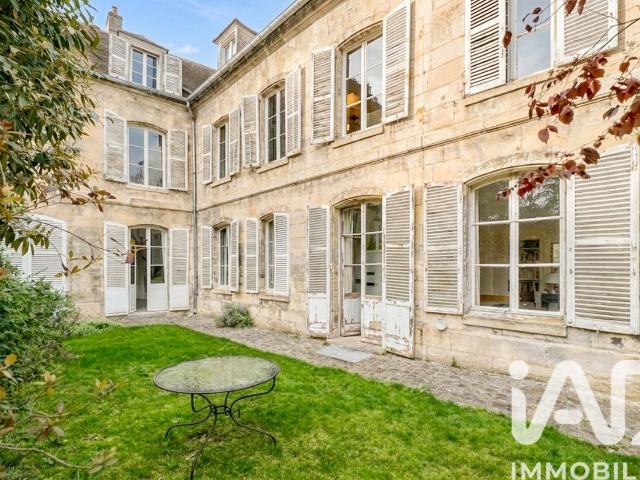 Maison 8 pièces 229 m²