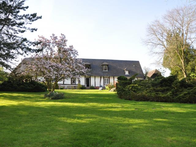 Maison 8 pièces 229 m²