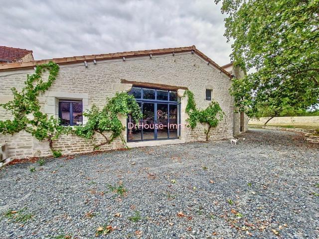 Maison 8 pièces 229 m²