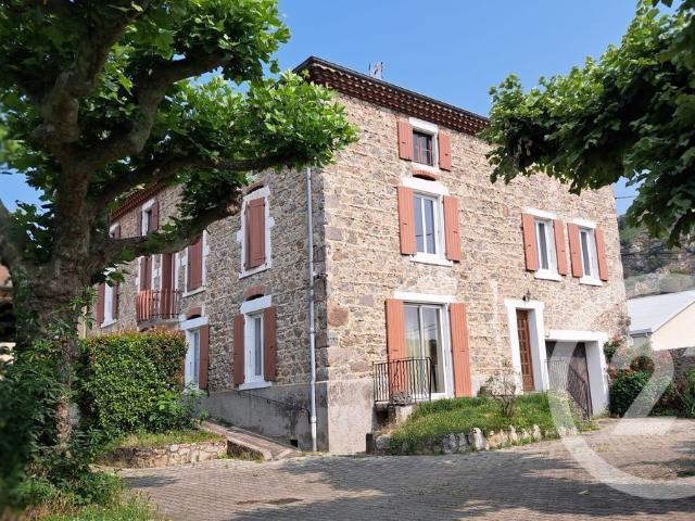 Maison 8 pièces 229 m²