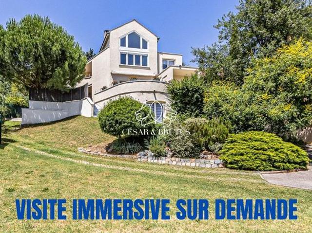 Maison 8 pièces 220 m²
