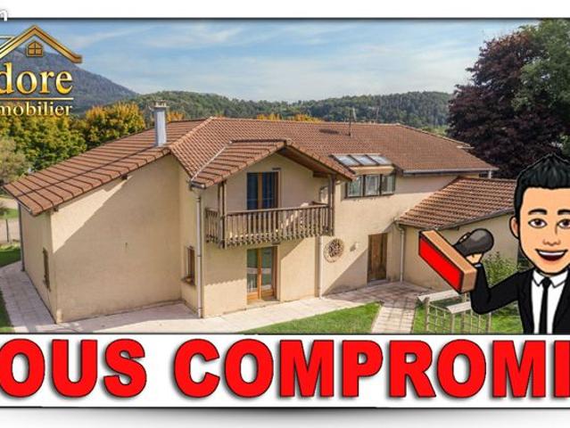 Maison 8 pièces 220 m²