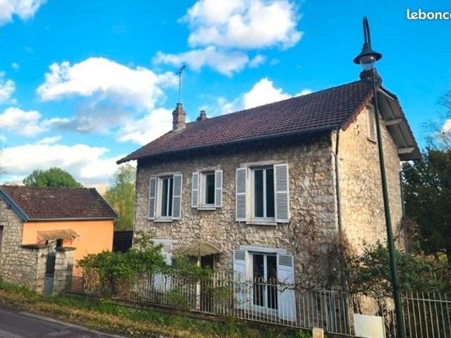 Maison 8 pièces 220 m²