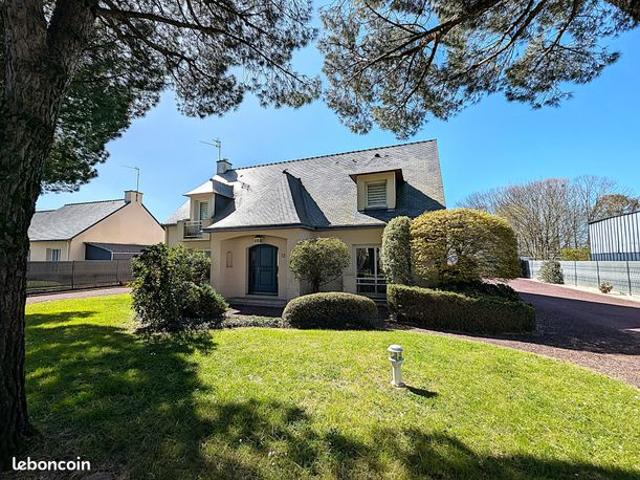 Maison 8 pièces 220 m²