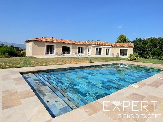 Maison 8 pièces 220 m²