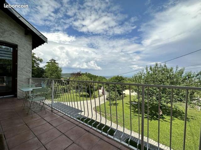 Maison 8 pièces 220 m²