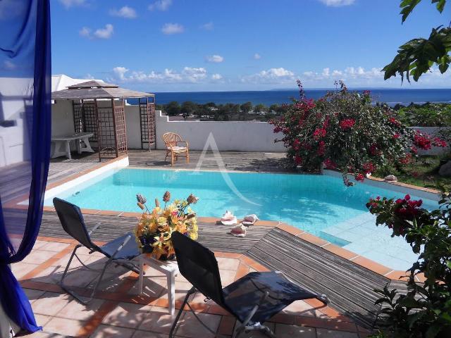 Maison 8 pièces 220 m²