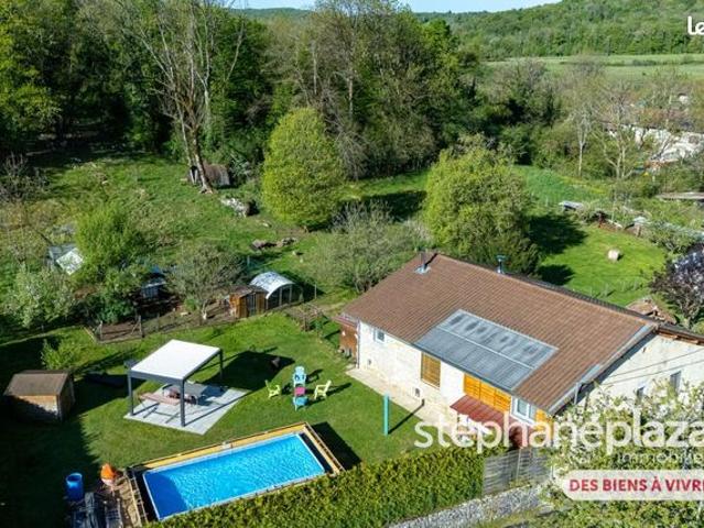 Maison 8 pièces 220 m²