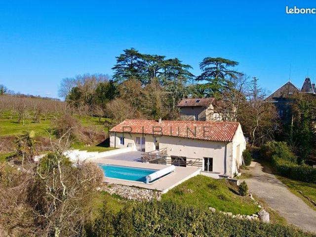 Maison 8 pièces 220 m²